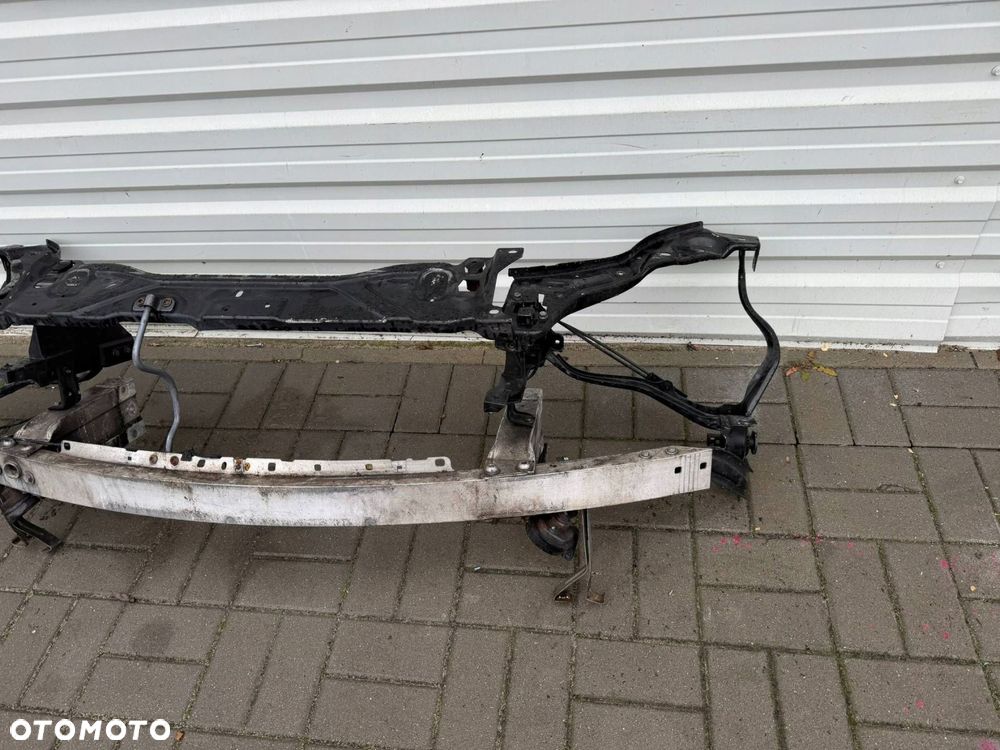 okular pas przedni gorny mercedes w212 eu - 2