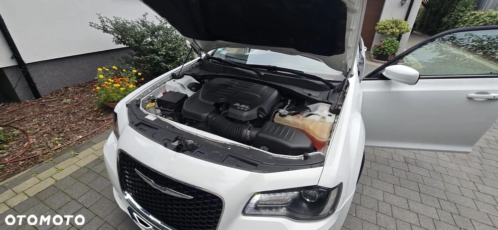 Chrysler 300s - 20