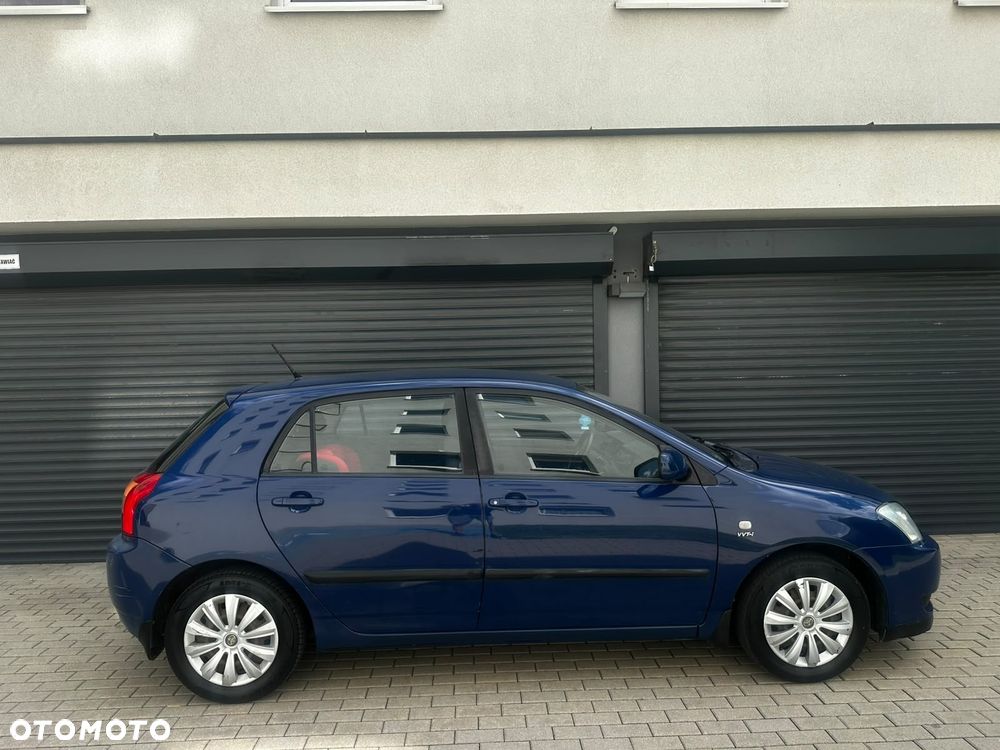 Toyota Corolla - 4