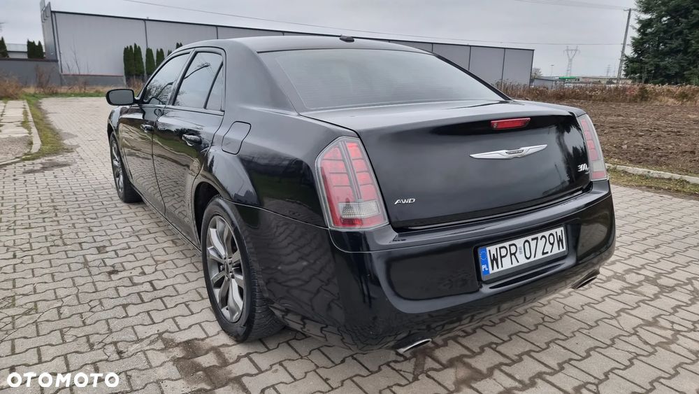 Chrysler 300s - 32