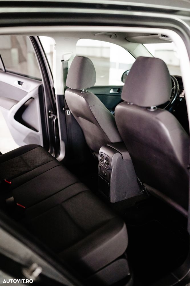 Volkswagen Tiguan 2.0 TDI 4Motion Track & Field - 11