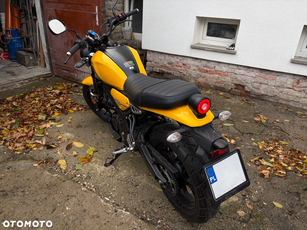 Yamaha XSR - 1