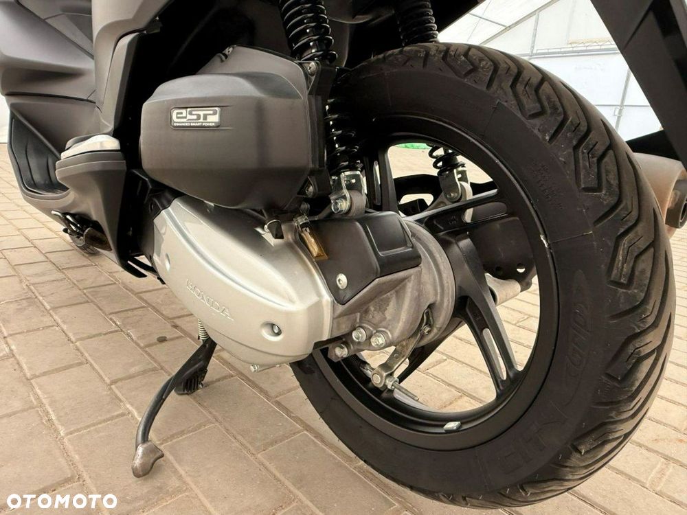 Honda PCX - 17