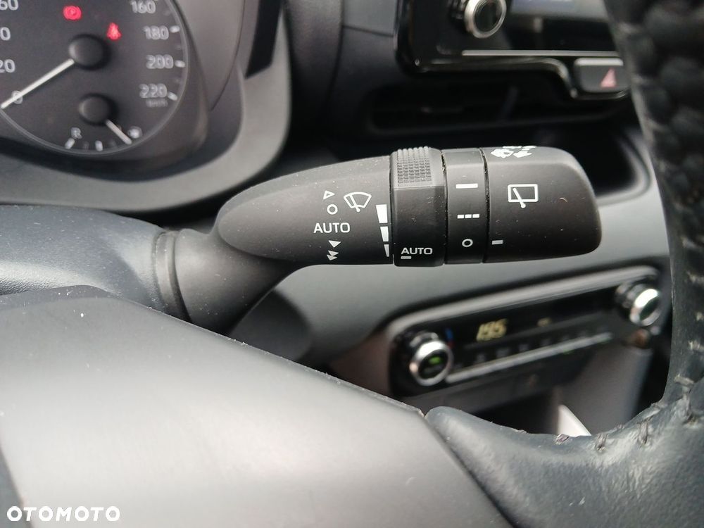 Toyota Yaris Hybrid 1.5 Comfort - 26