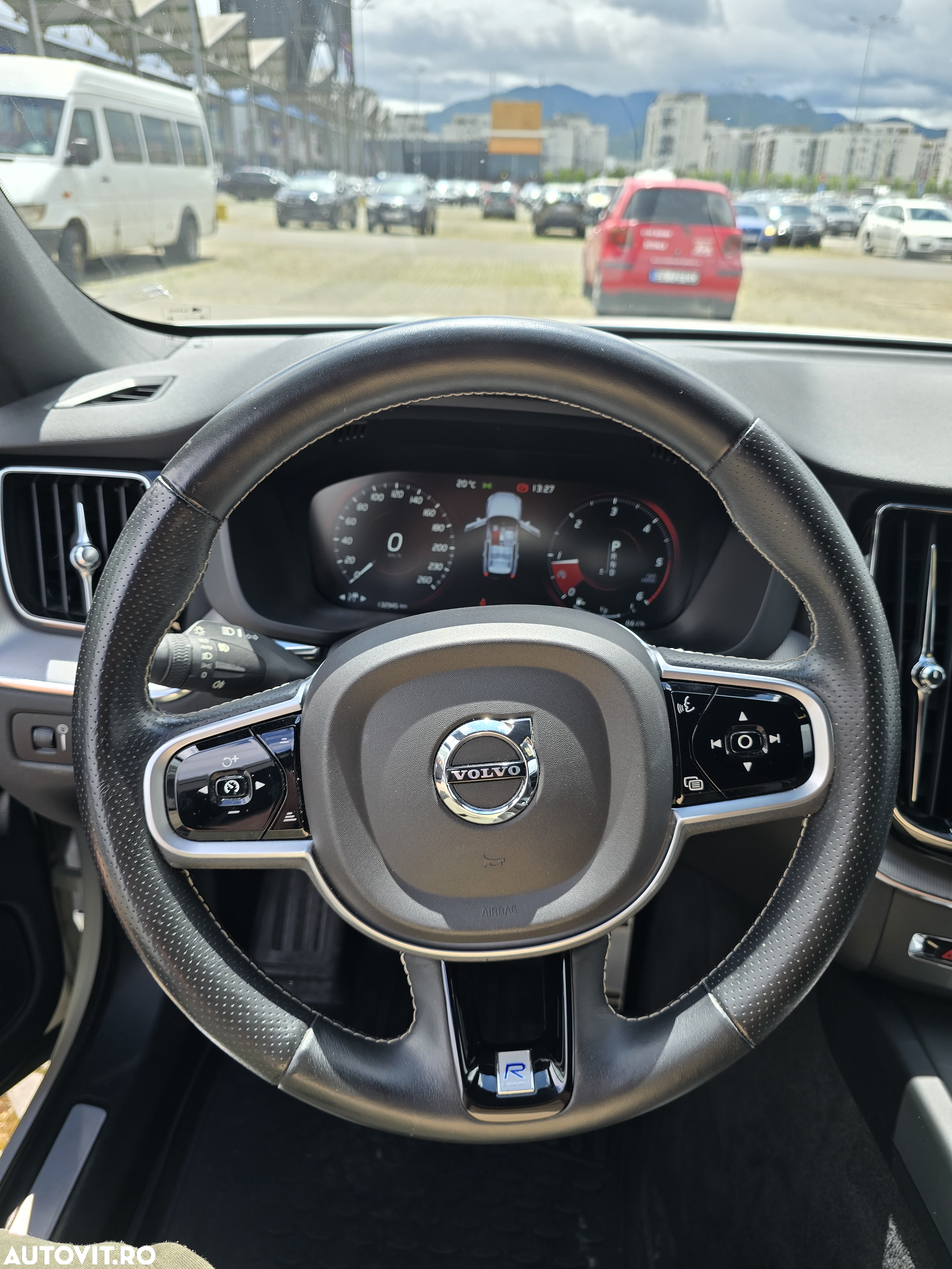 Volvo XC 60 D4 R-Design - 6