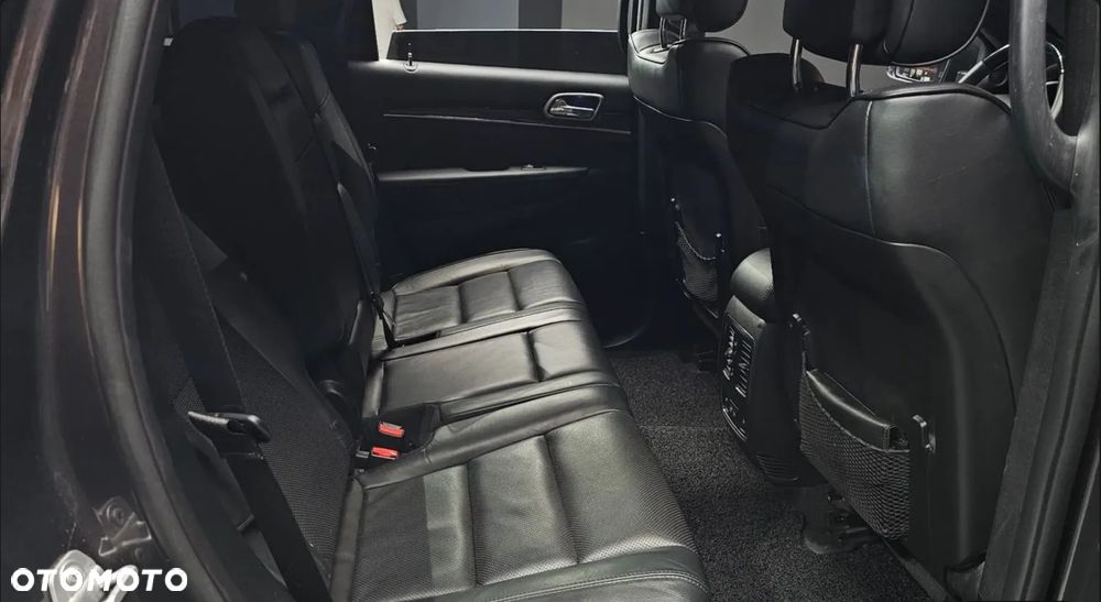 Jeep Grand Cherokee - 11