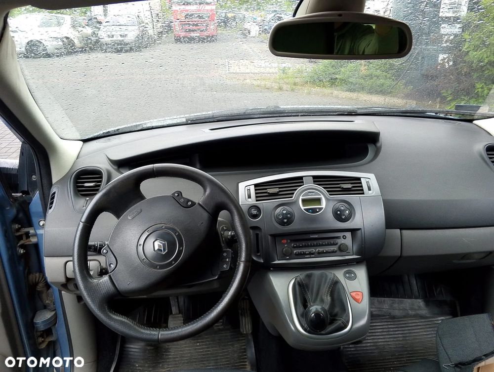 Renault Megane Grand Scenic II (03-06r.) 1.9 DCI 119KM. Silnik F9Q 812 Skrzynia ND0 002 lakier TED47/D47.Cały na części. GWARANCJA !!! Przód Tył Zestaw Komplet Drzwi Klapa Zderzak Błotnik Maska Grill Atrapa Szyba Pas Lampa Lusterko Boczki Fotel Kanapa Kokpit Deska Rozdzielcza Przełącznik Włącznik Sterownik Przewody Wiązka Instalacja Moduł Komputer Czujnik Listwa Pompa Alternator Wtryski Głowica Rozrusznik Kompresor Sprzęgło Dwumas Silnik Skrzynia ABS Klimatyzacji Paliwa Wspomagania Kolektor Turbina Przepustnica Zawór Chłodnica Koło Hak Belka Sanki Zawieszenie Mcpherson Półoś Amortyzator Wydech Tłumik Zacisk Most - 11