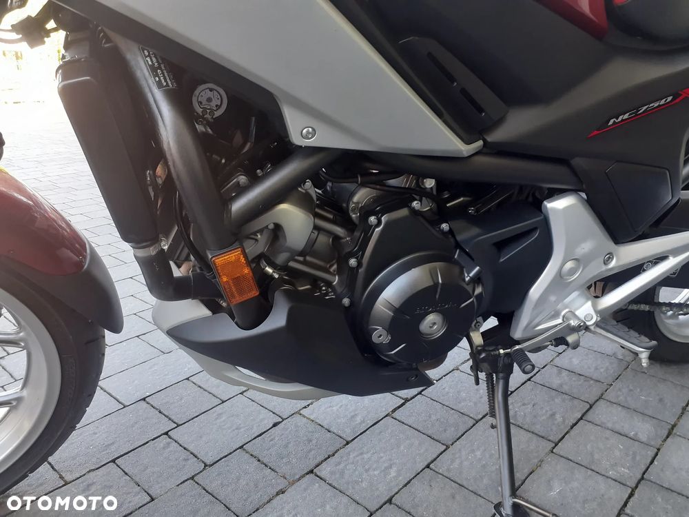 Honda NC - 25