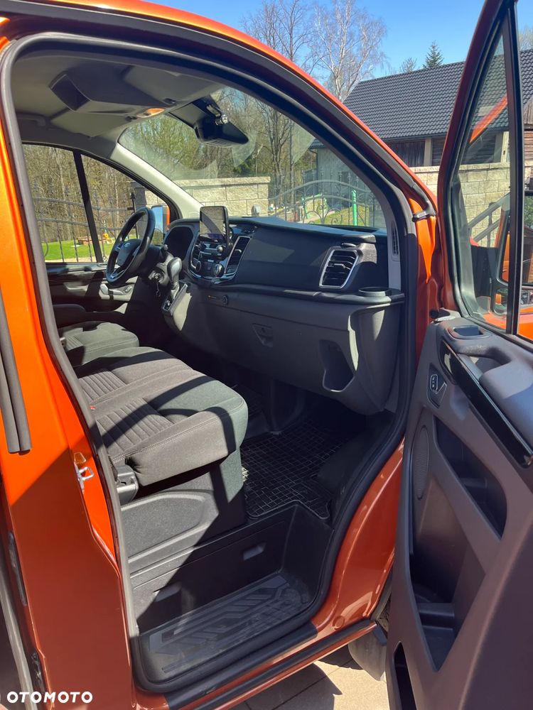 Ford TRANSIT CUSTOM - 8