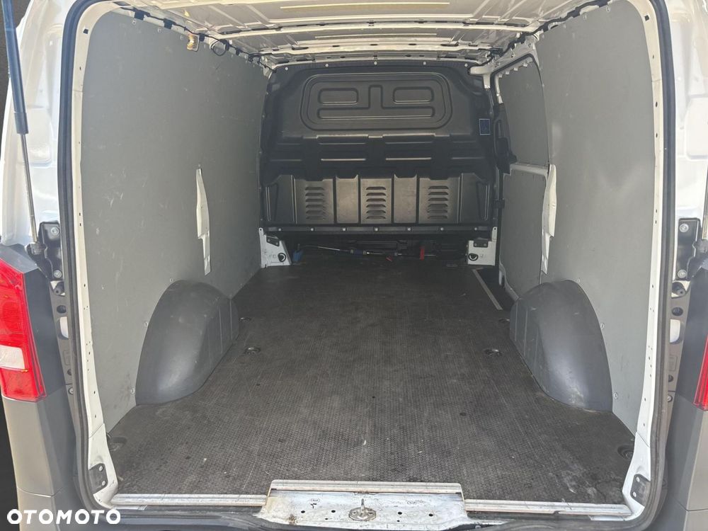 Mercedes-Benz Vito - 15