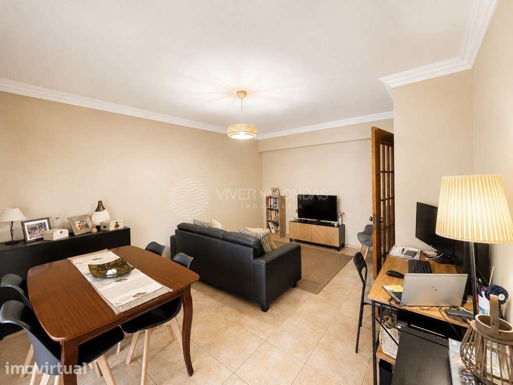 Apartamento T2 - Renovado no Pragal | a 5 minutos da Estação Ferrov... - Grande imagem: 3/36
