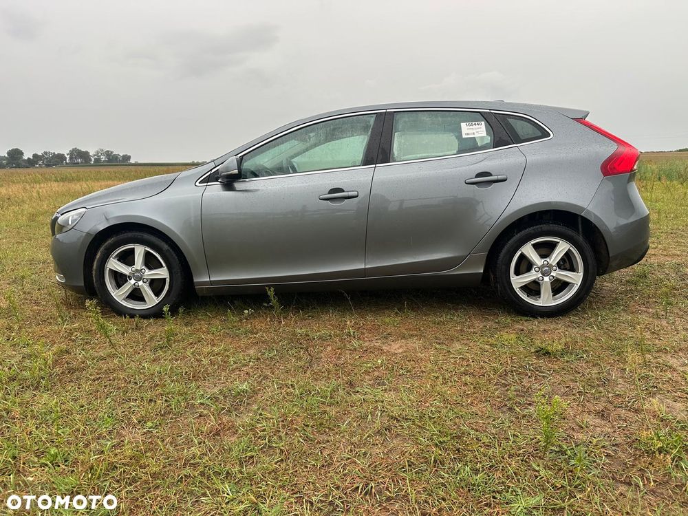 Volvo V40 T2 Linje Svart - 36