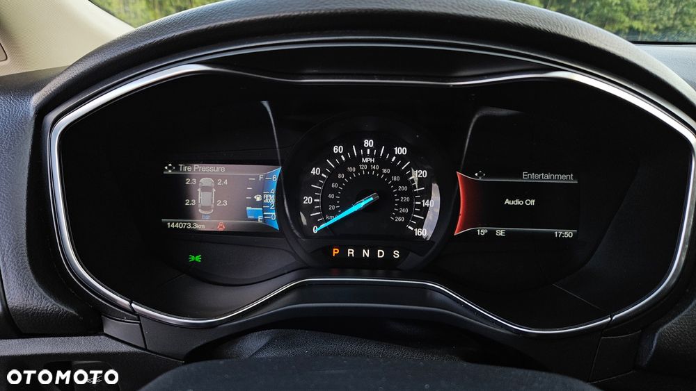Ford Fusion - 14