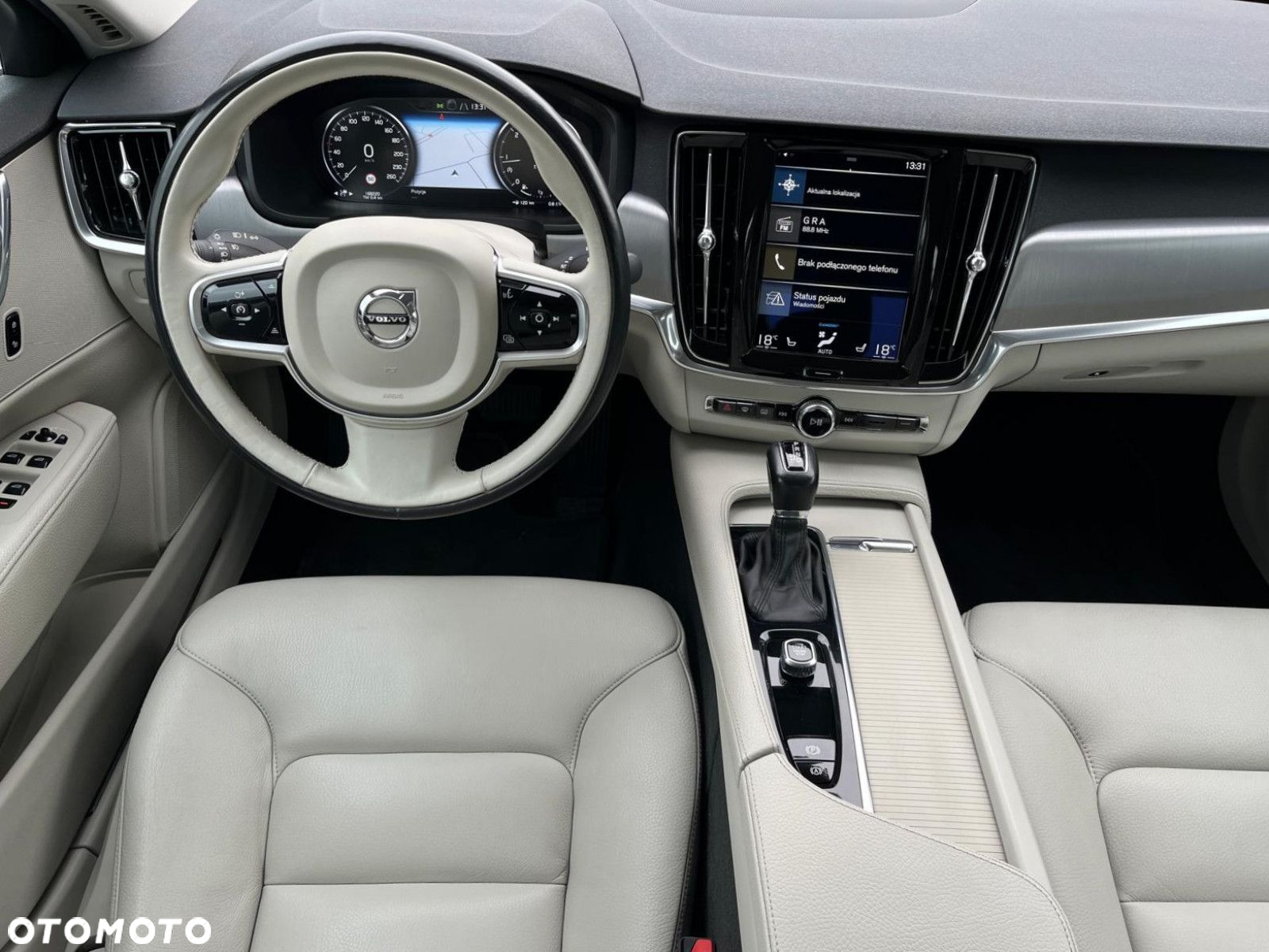 Volvo S90 - 10