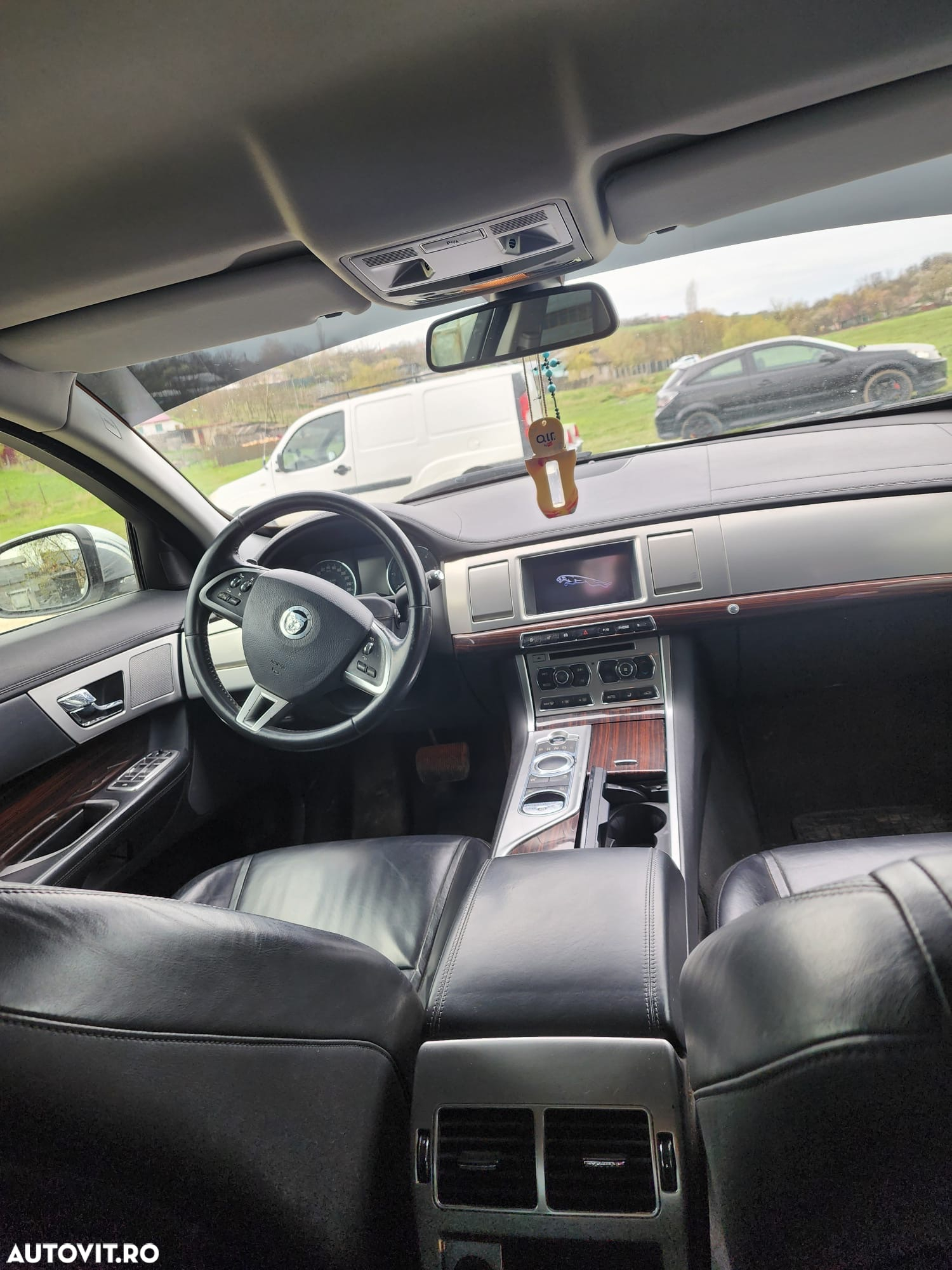 Jaguar XF 3.0D S Premium Luxury - 5