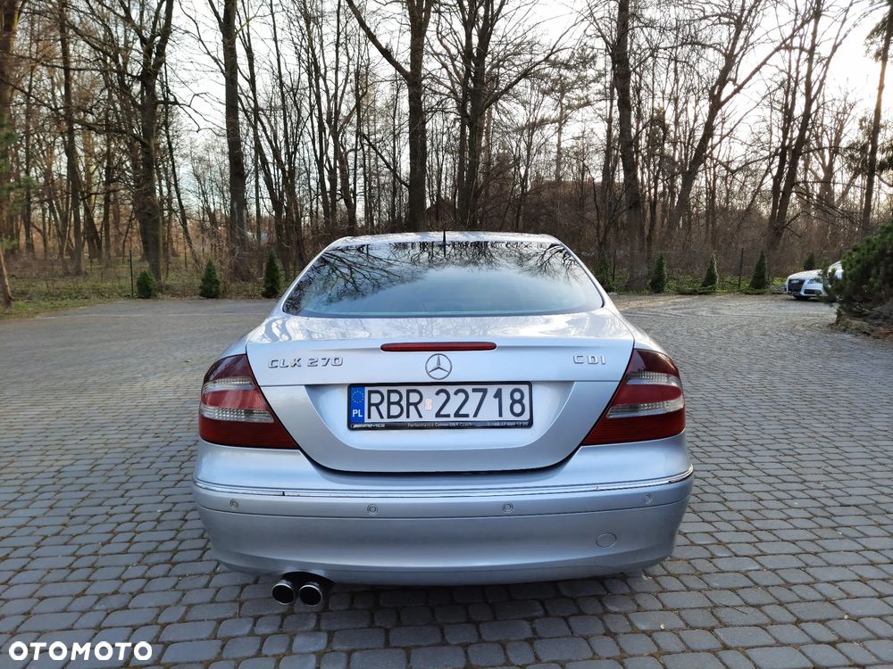 Mercedes-Benz CLK - 6