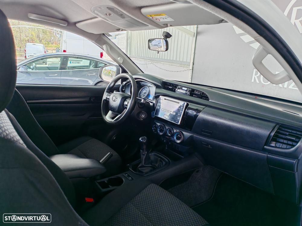 Toyota Hilux 2.4 D-4D 4WD CE 3L - 10