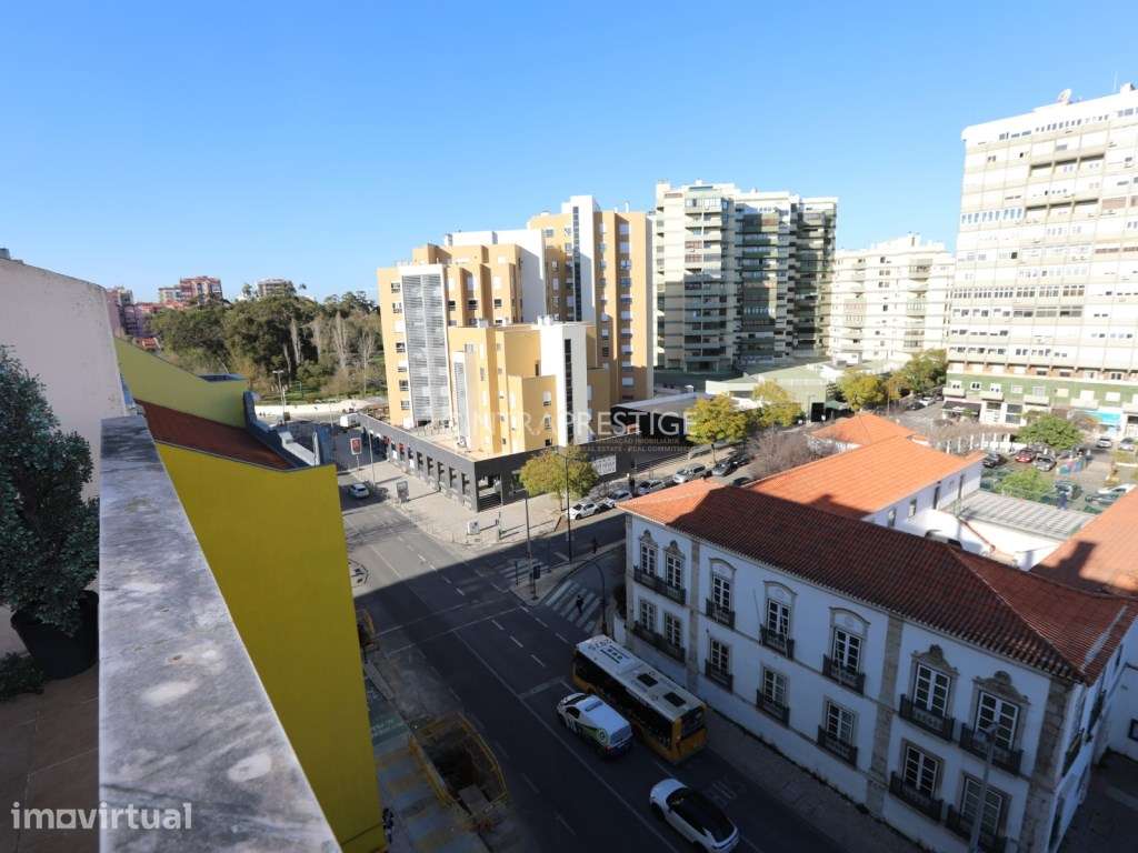 Arrendamento. Apartamento T2 a 3 minutos a pé da Estação Metro Lumiar. - Grande imagem: 4/33
