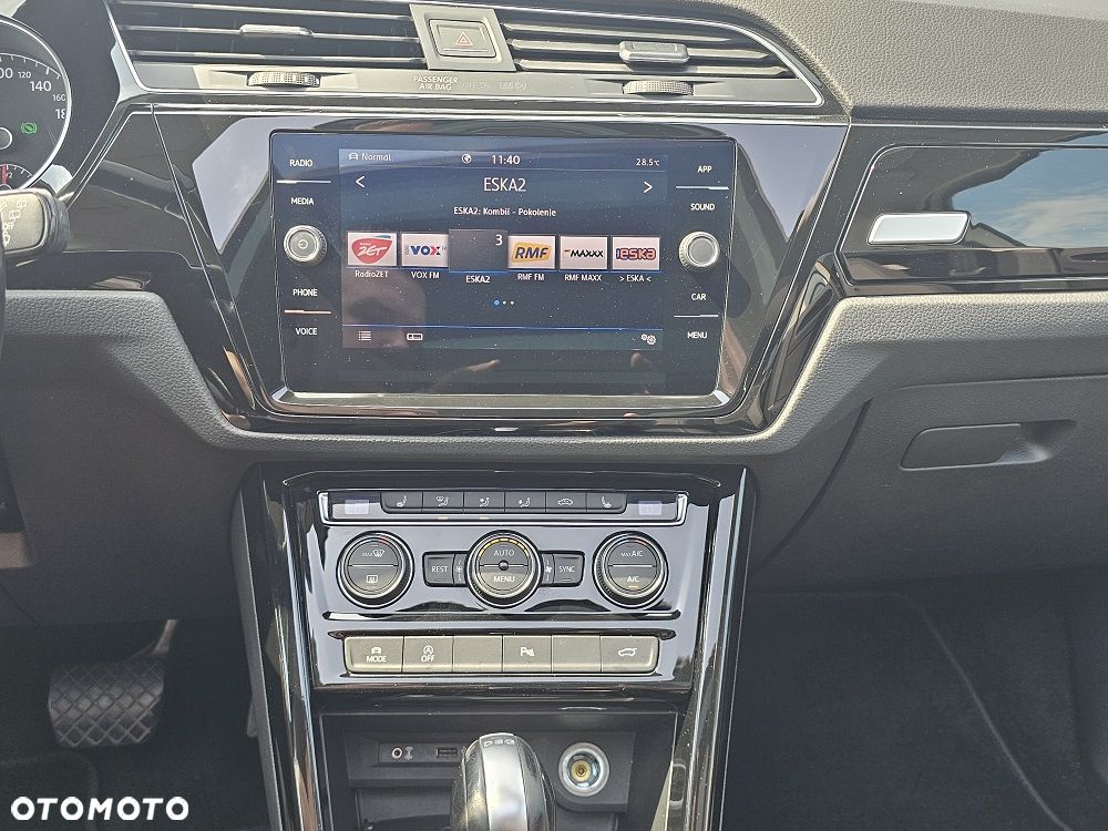 Volkswagen Touran 1.5 TSI EVO Special Edition DSG - 17