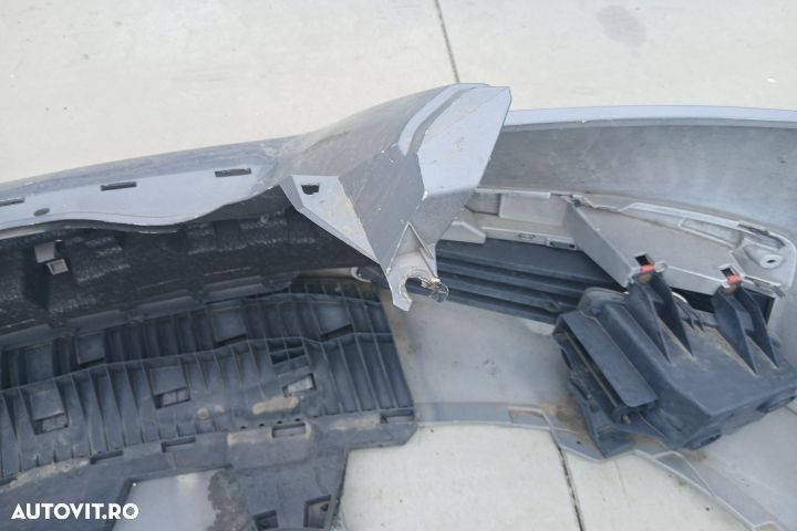 Bara fata 13124959 13144338 13124959 13144338 Opel Zafira B [2005 - 2 - 12