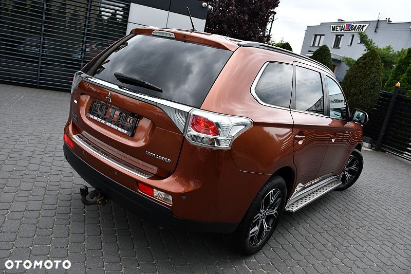 Mitsubishi Outlander 2.0 2WD CVT Diamant Edition+ - 4