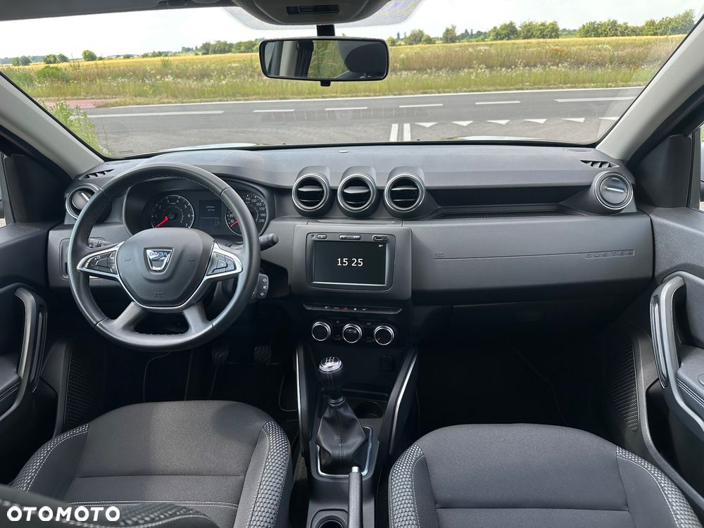 Dacia Duster 1.6 SCe Prestige - 10