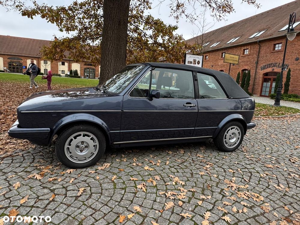 Volkswagen Golf - 2