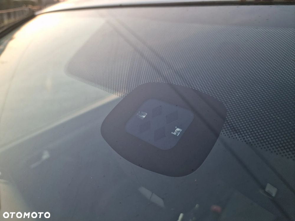 Volkswagen Touran 1.6 TDI DPF BlueMotion Technology Comfortline - 8