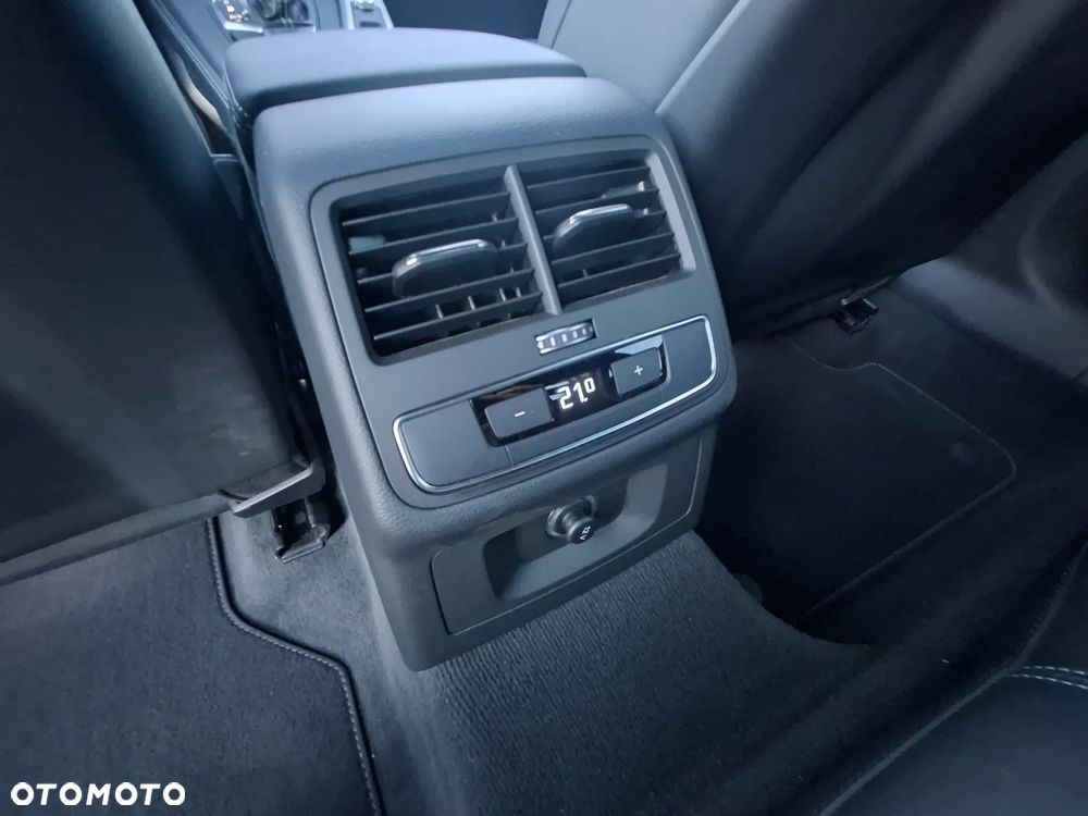 Audi A4 Limousine 2.0 TDI S tronic quattro sport - 15