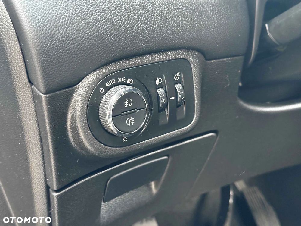 Opel Zafira 1.4 Turbo (ecoFLEX) Start/Stop Innovation - 25