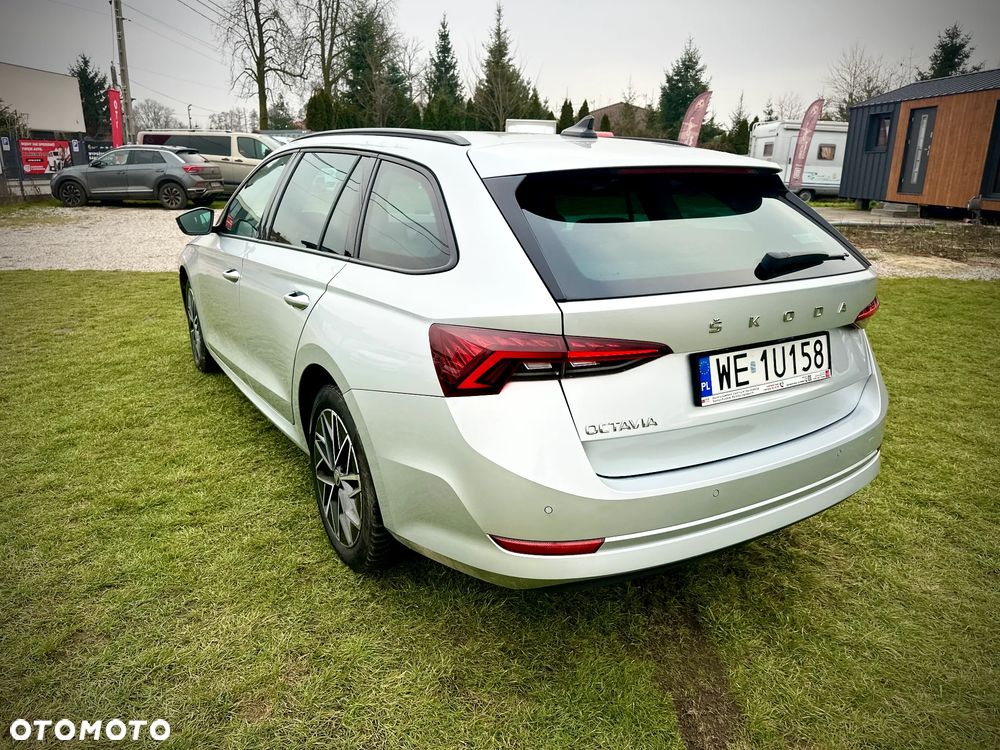 Skoda Octavia 2.0 TDI Ambition DSG - 9