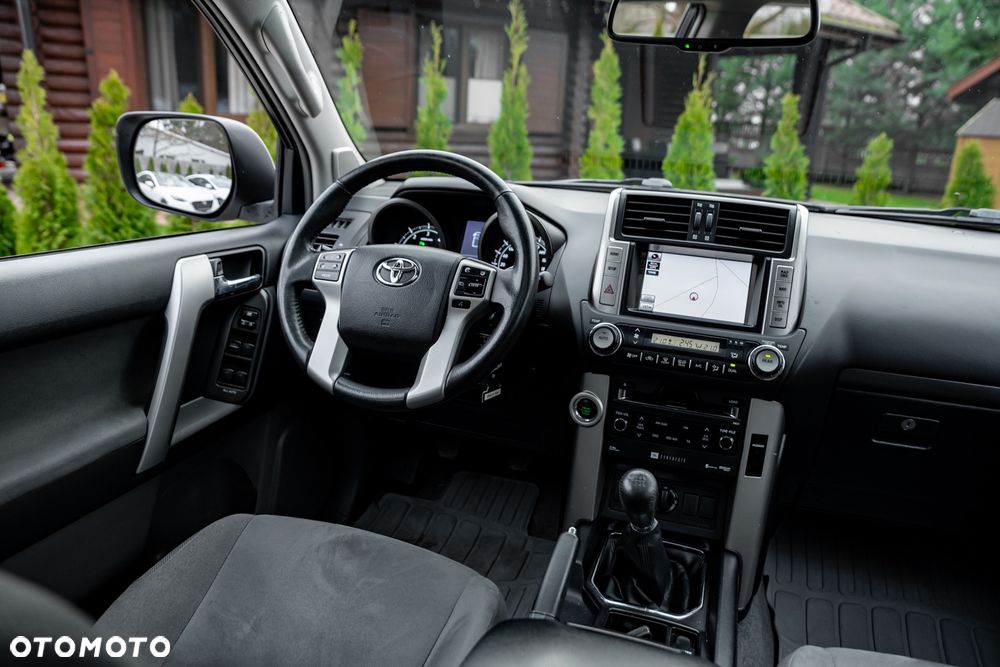 Toyota Land Cruiser LC 3.0 D-4D Premium 7os - 28