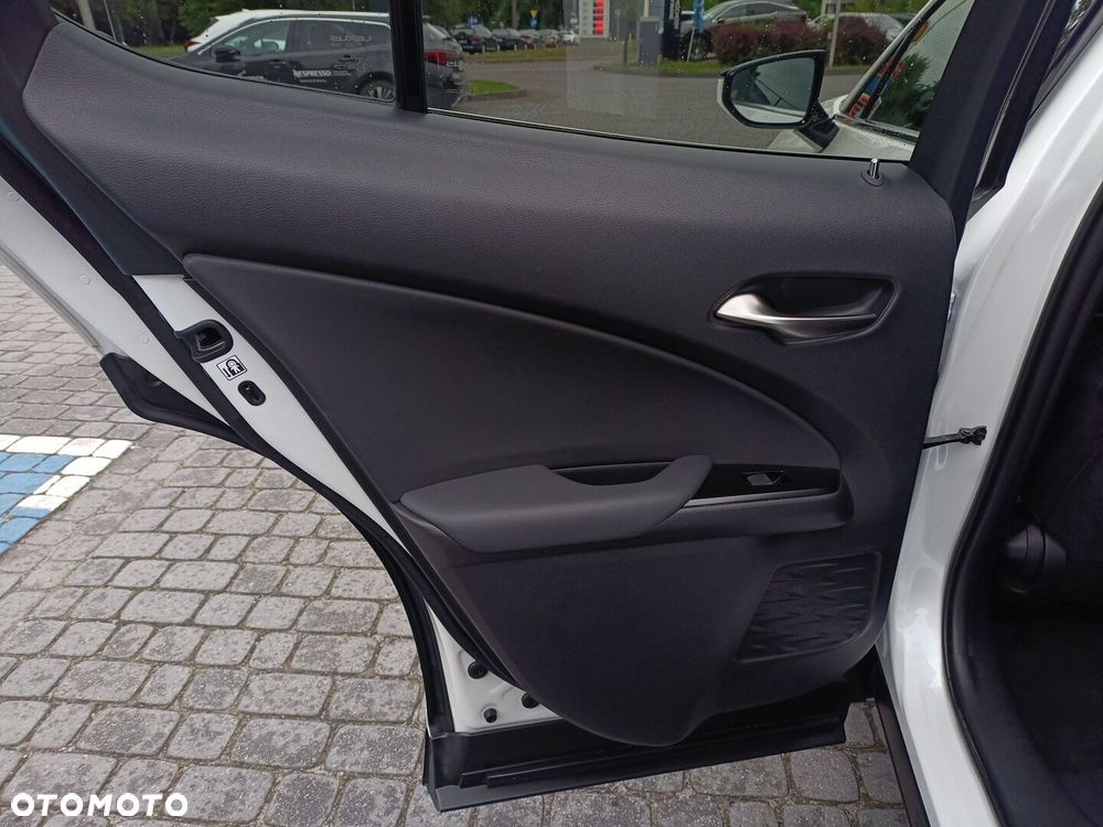 Lexus UX 250h GPF Business 2WD - 15