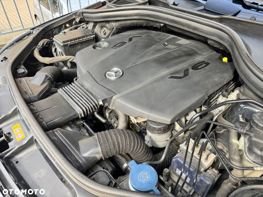 Mercedes-Benz ML 350 BlueTEC 4-Matic - 10
