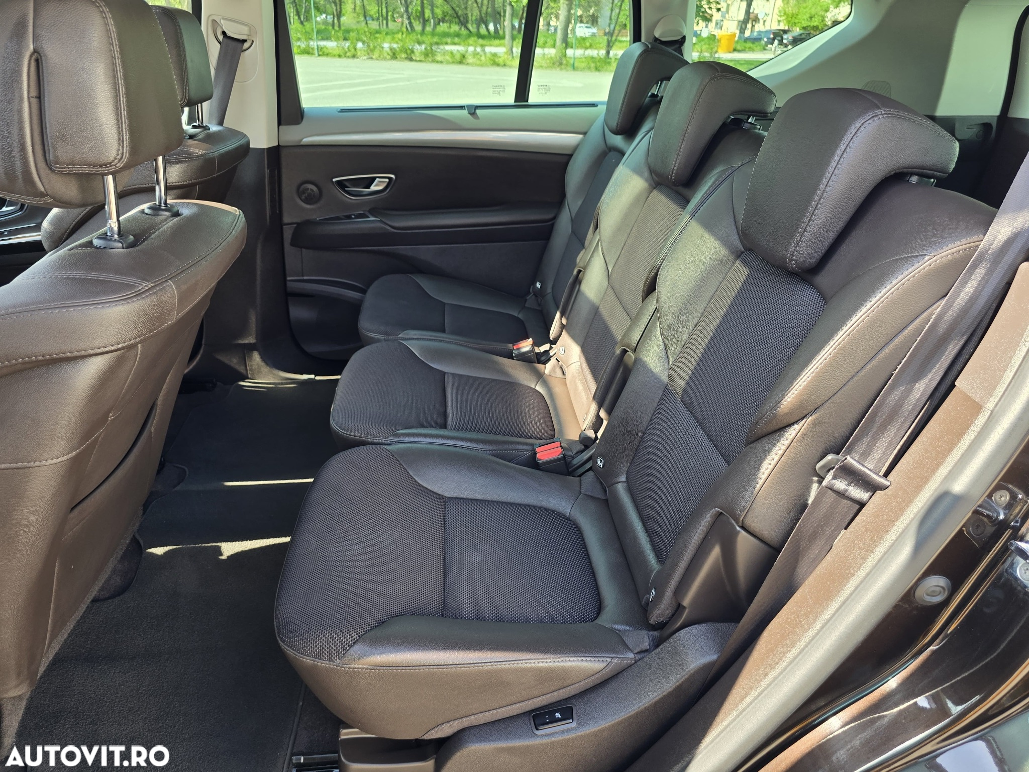 Renault Espace Energy dCi 160 EDC Intens - 4
