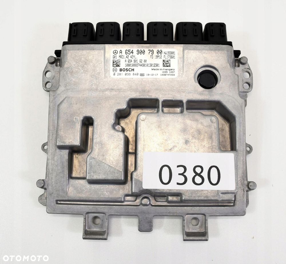 MERCEDES KOMPUTER SILNIKA A6549007900 0380 - 1