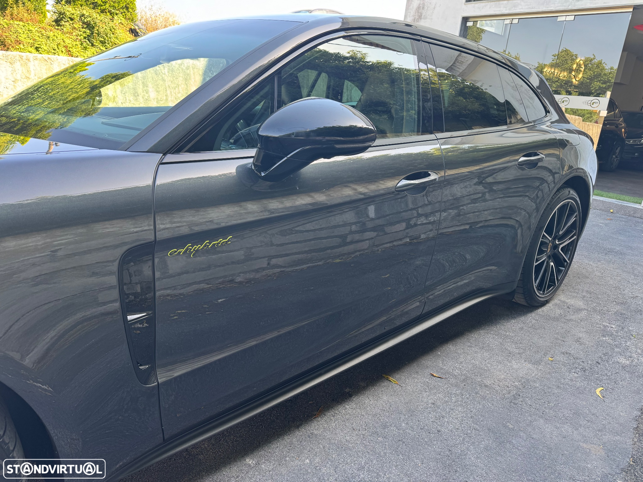 Porsche Panamera Sport Turismo 4 E-Hybrid - 10