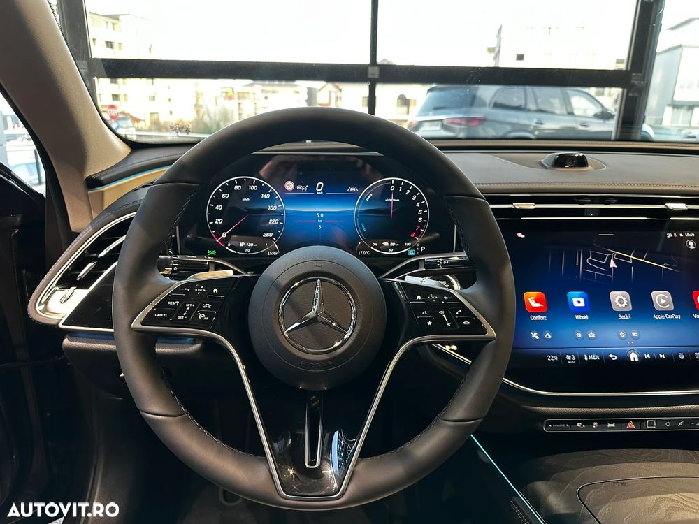 Mercedes-Benz E 300 4MATIC PHEV - 13