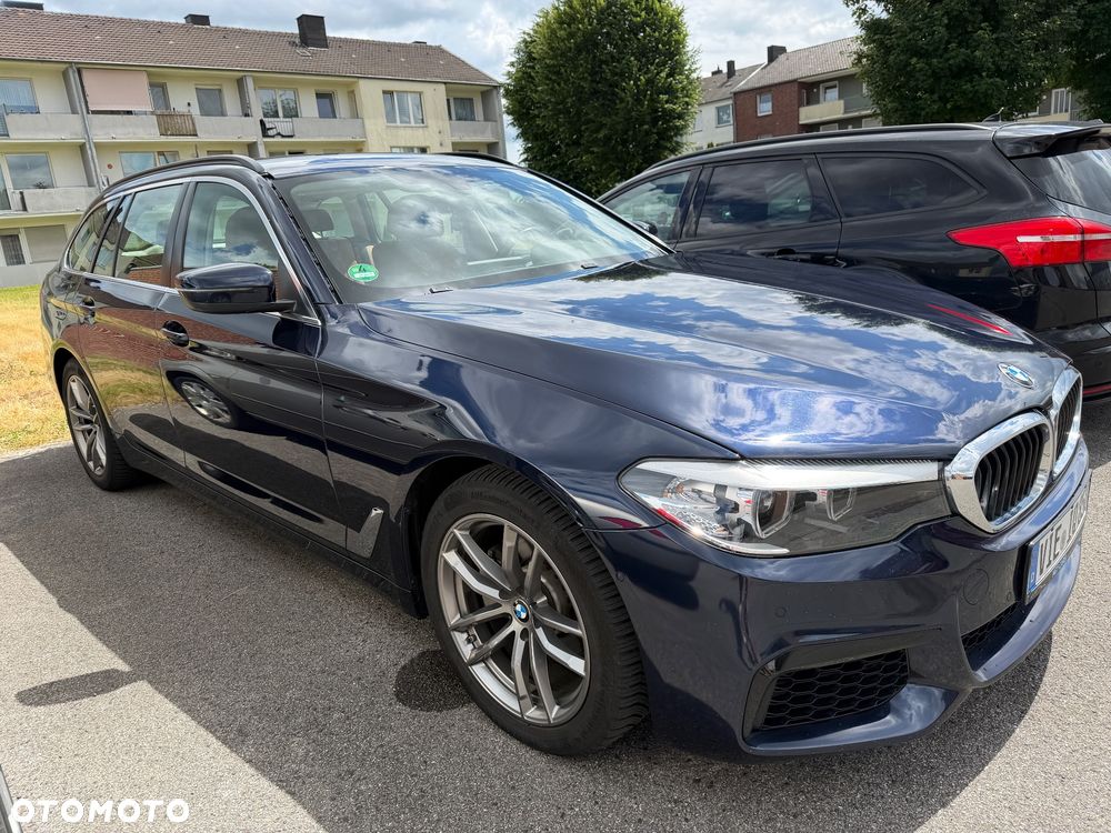 BMW Seria 5 520i M Sport Edition - 1