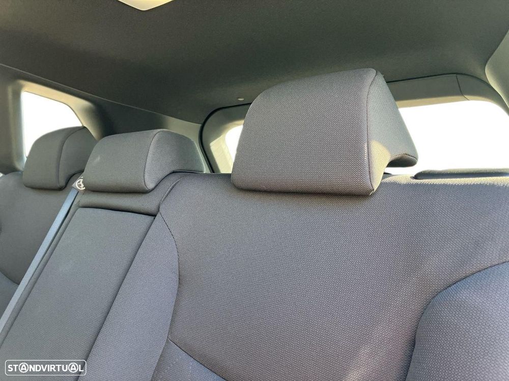 Toyota Corolla Cross 1.8 Hybrid Luxury - 24
