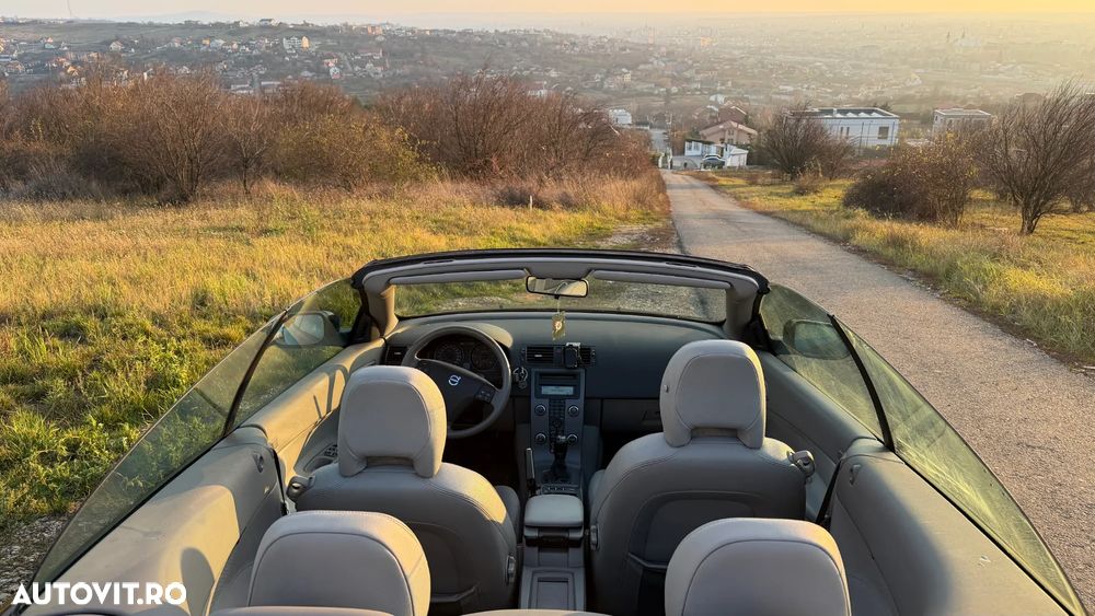 Volvo C70 2.0D Momentum - 27