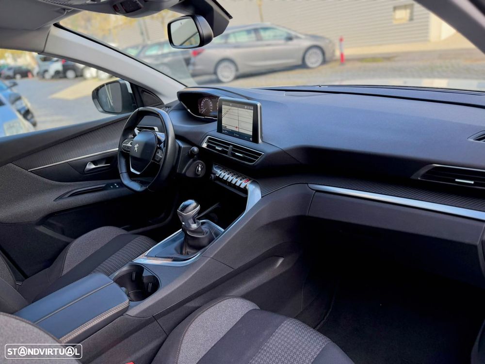 Peugeot 3008 1.5 BlueHDi Allure - 21
