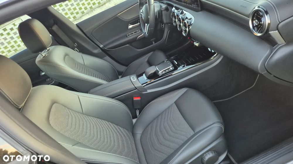 Mercedes-Benz CLA 2023