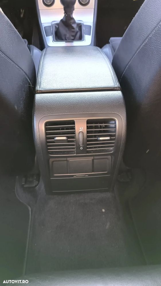 Volkswagen Passat - 12