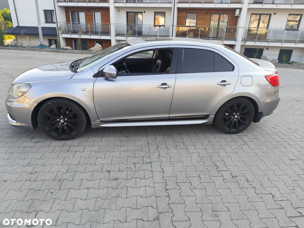 Suzuki Kizashi - 13