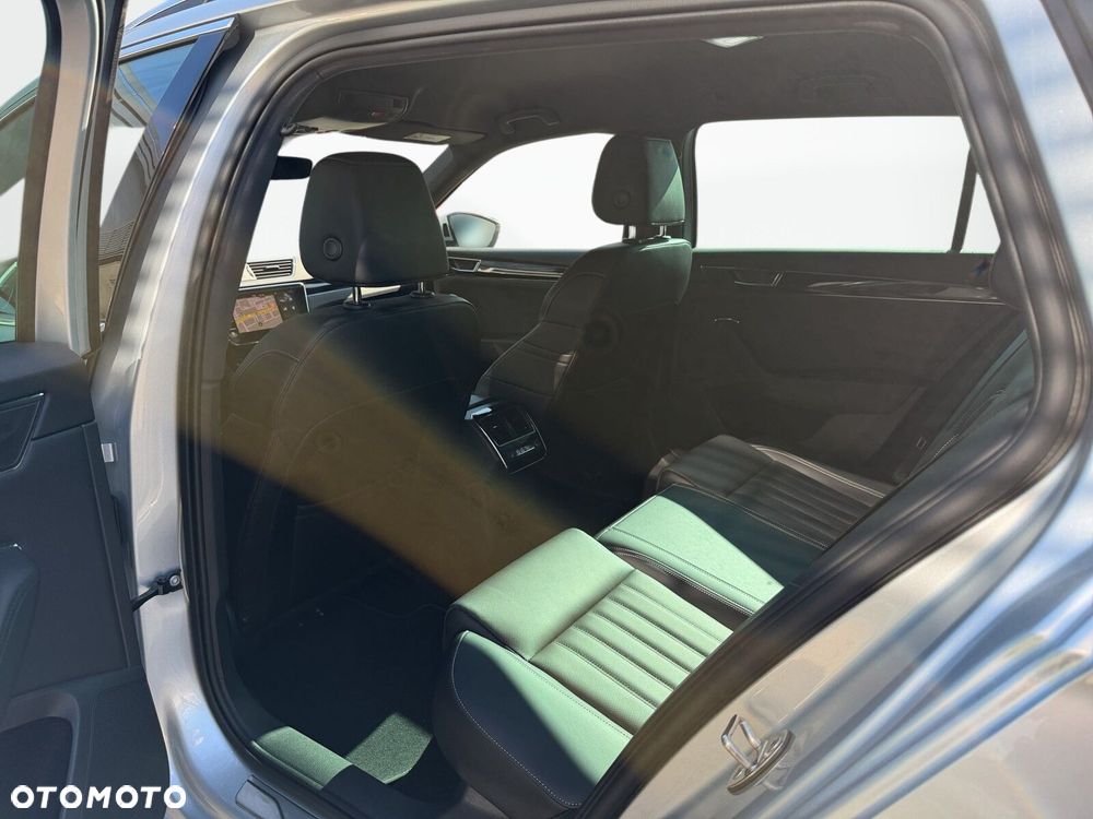 Skoda Superb 2.0 TDI SCR L&K DSG - 37