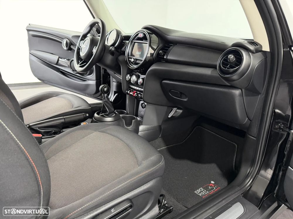 MINI 3 Portas One Sport Edition - 41
