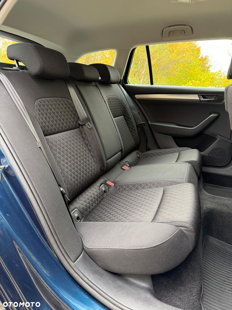 Skoda Superb 2.0 TDI SCR Ambition DSG - 16