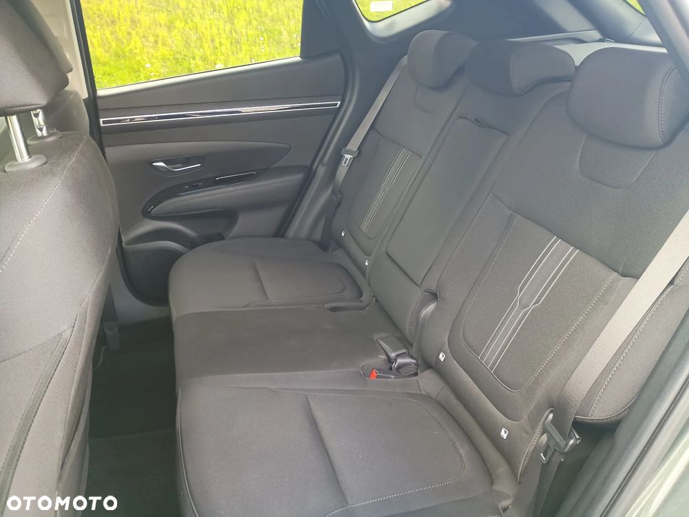 Hyundai Tucson 1.6 T-GDi HEV Executive 2WD - 17
