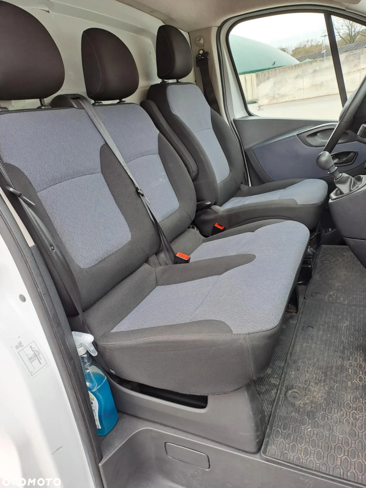 Opel Vivaro - 9